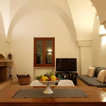 Trulli Laurus 600 Selva Di Fasano